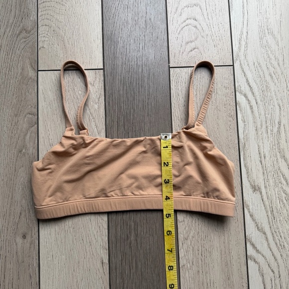 Skims Tan Bralette - Picture 5 of 5